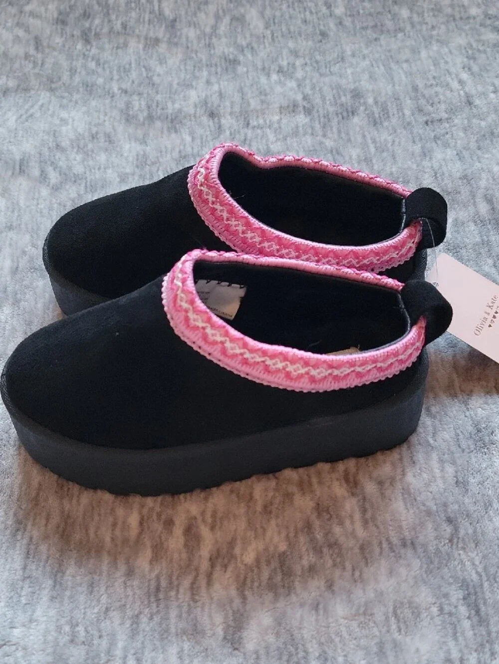 Kids Black Slip-On Slippers with Pink Trim Olivia And Kate Size 12